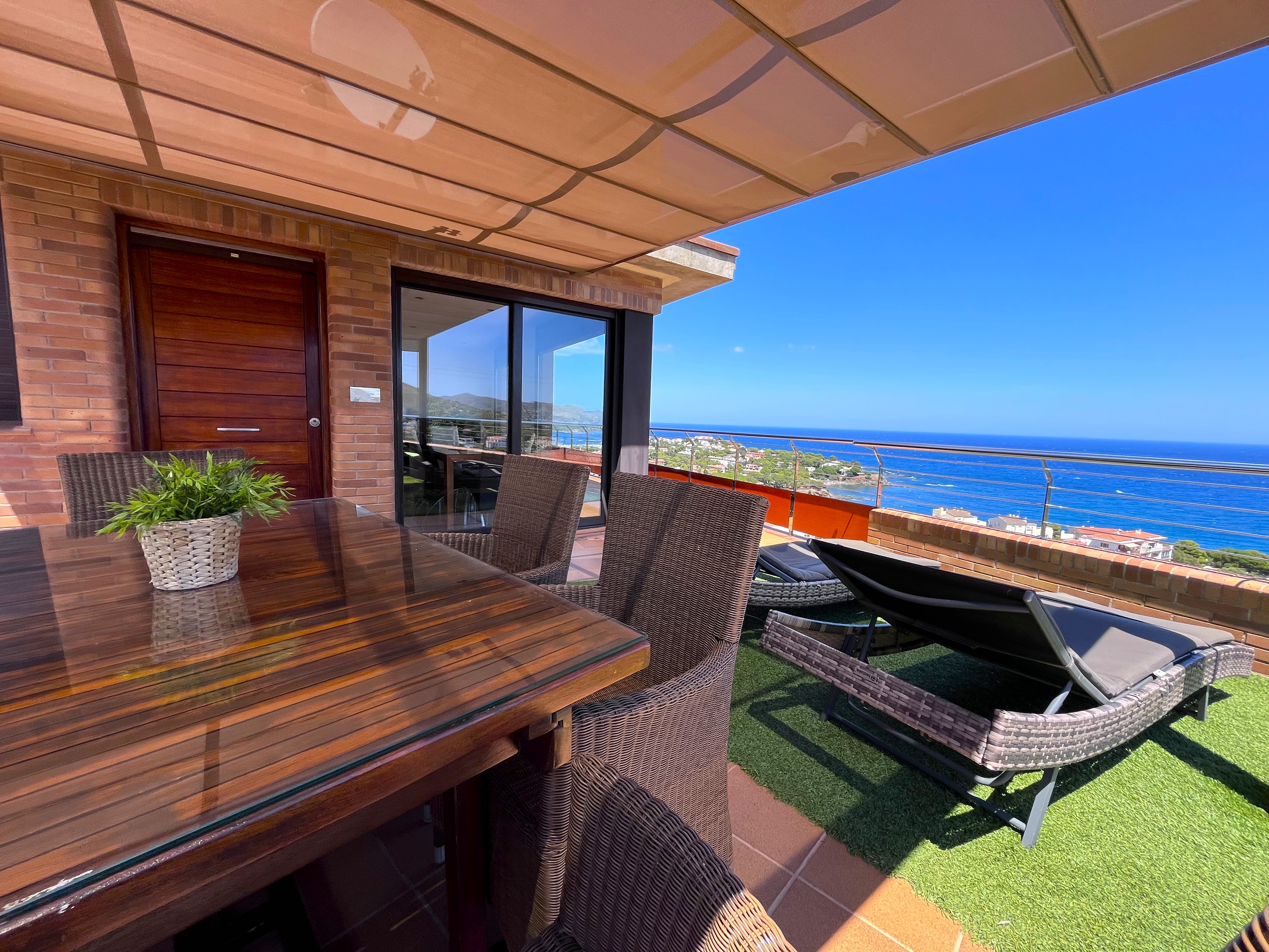 Exclusive villas overlooking the Mediterranean — fotografía 3 de 4